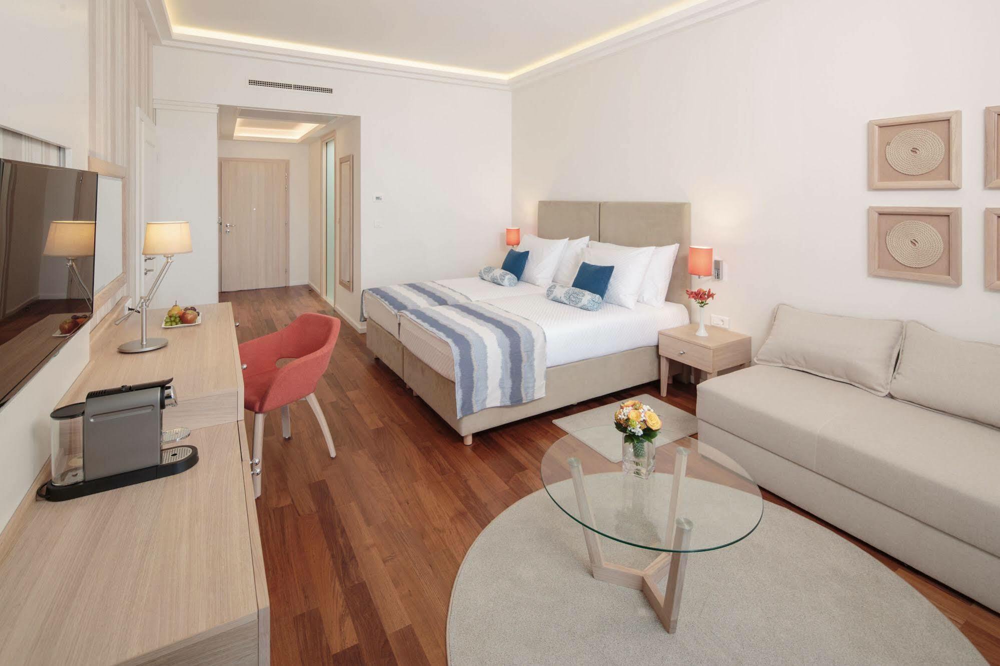 Valamar Isabella Miramare